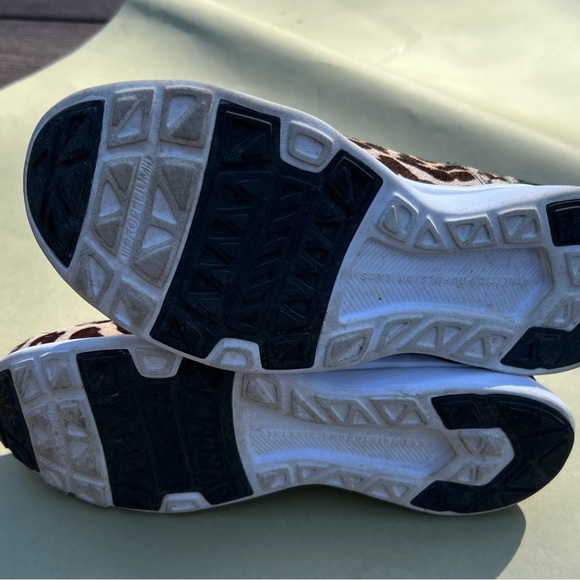 APL high top leopard calf hair sneakers sz 6 - Picture 4 of 4